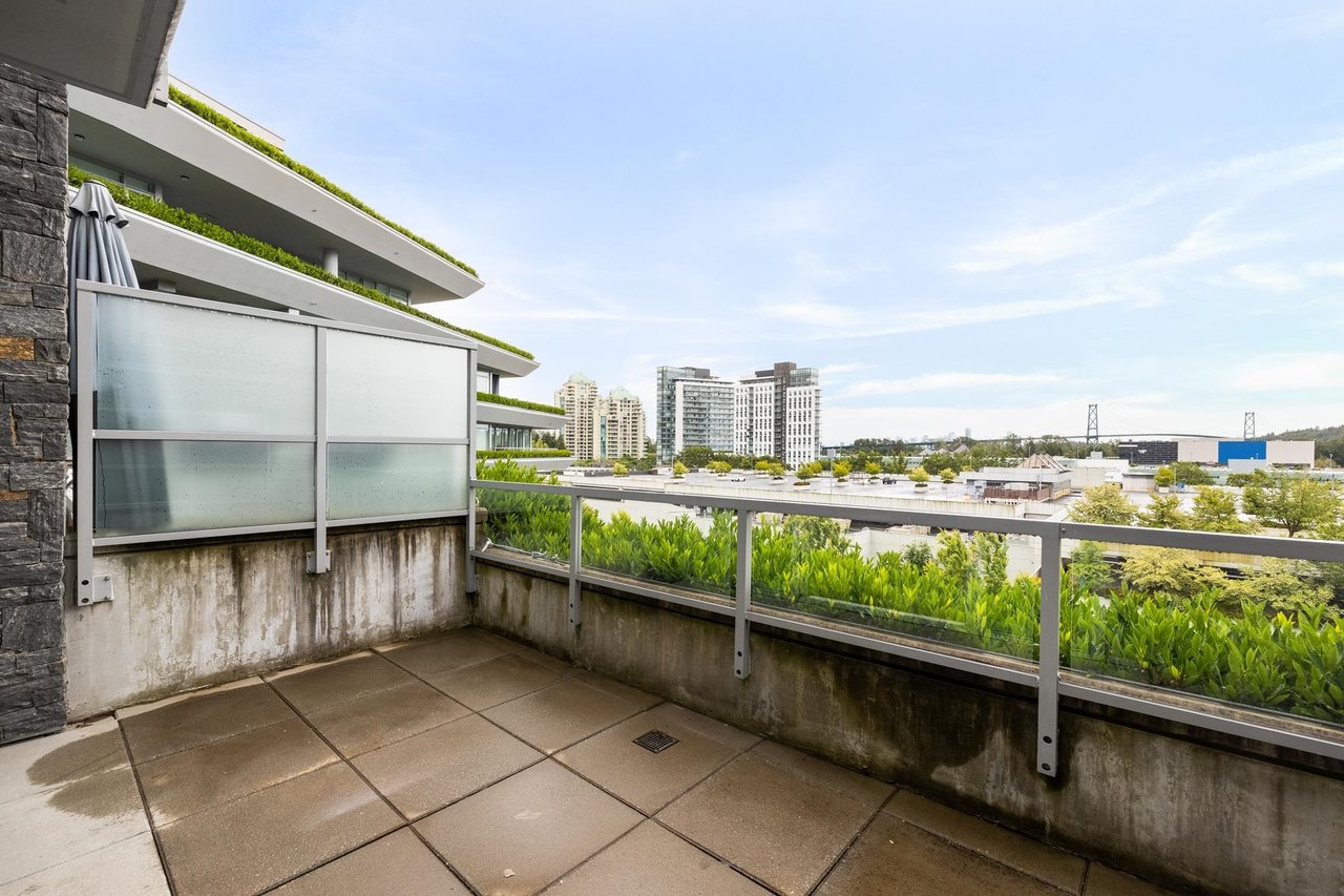 774 Arthur Erickson Pl