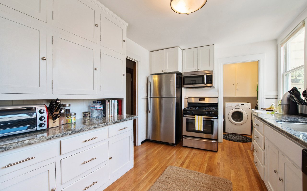 42 Cortland Ave
