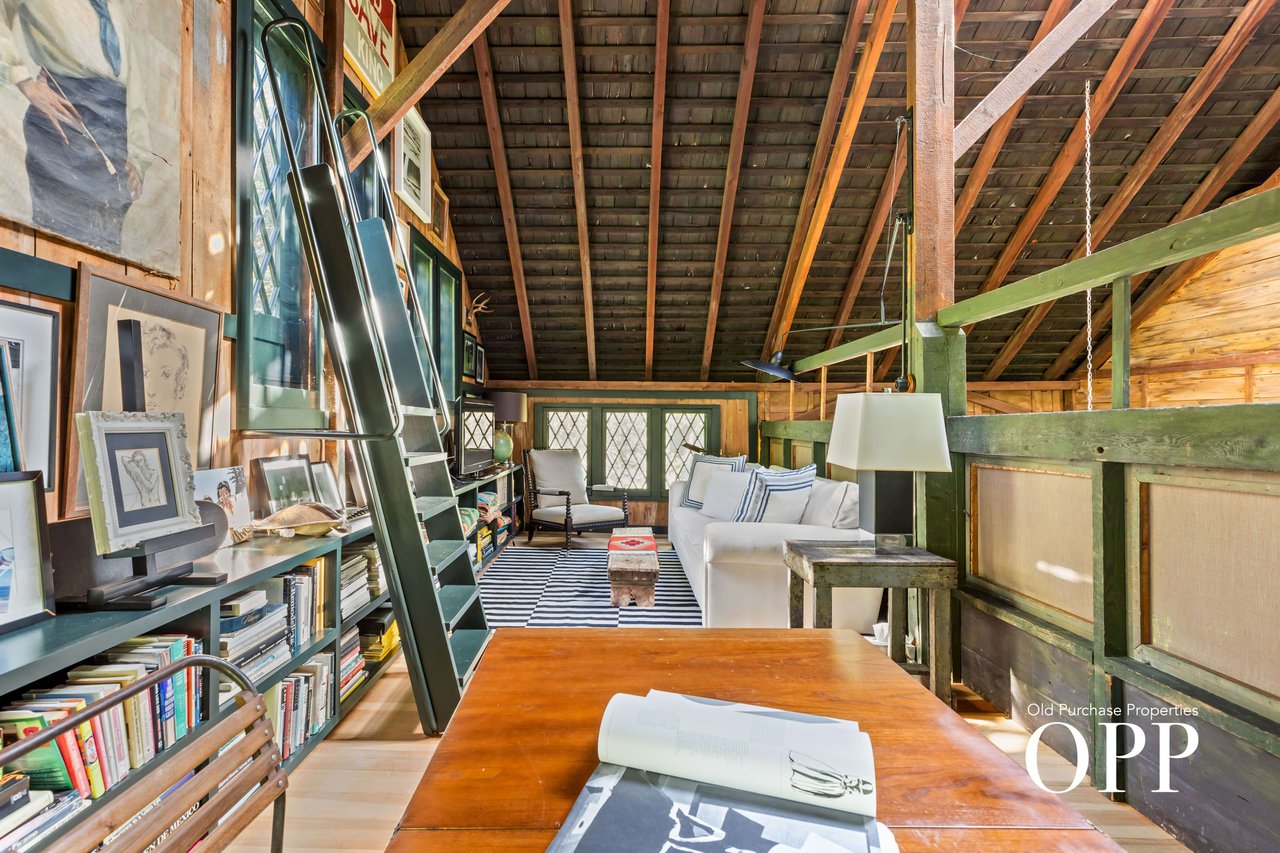 AN EXQUISITE CARRIAGE HOUSE