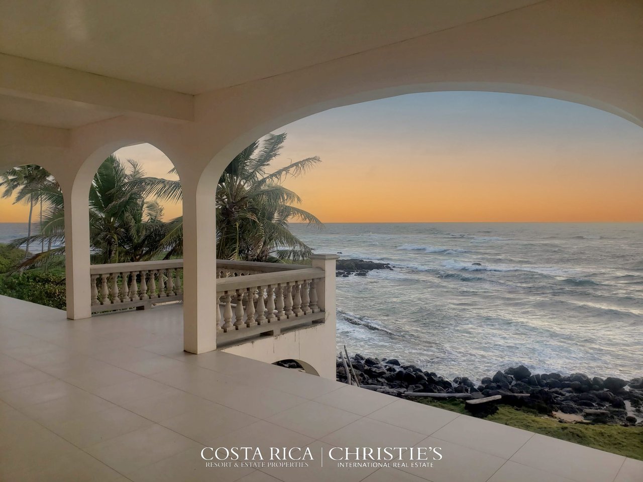 Corn Island Beachfront Oasis