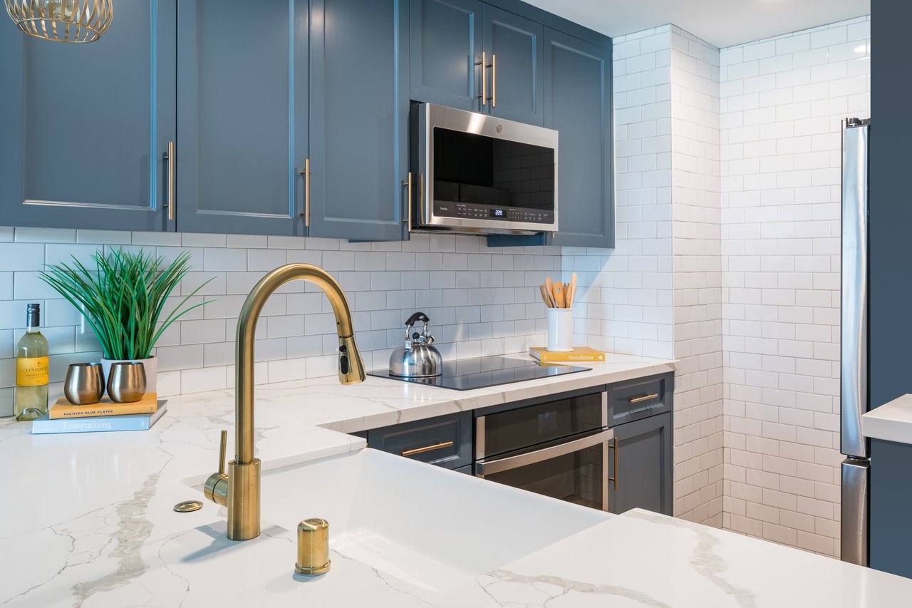 1155 North La Cienega Boulevard, Unit 610