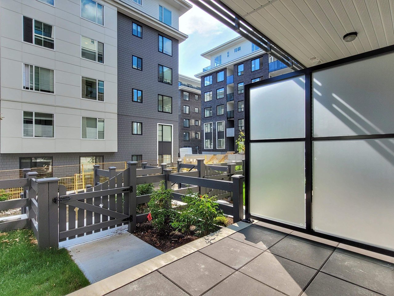 114-15858 Fraser Hwy