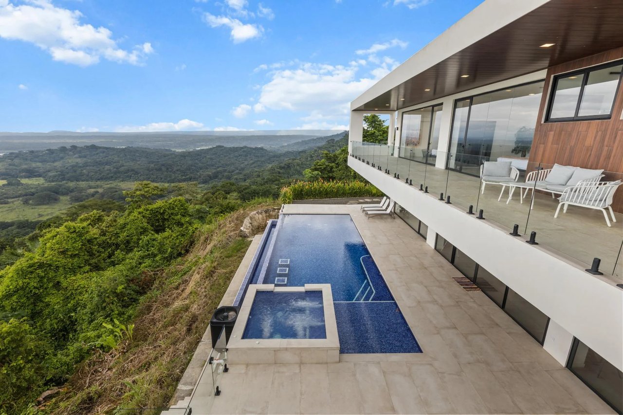 Luxury Ocean View Villa, Jaco, Puntarenas