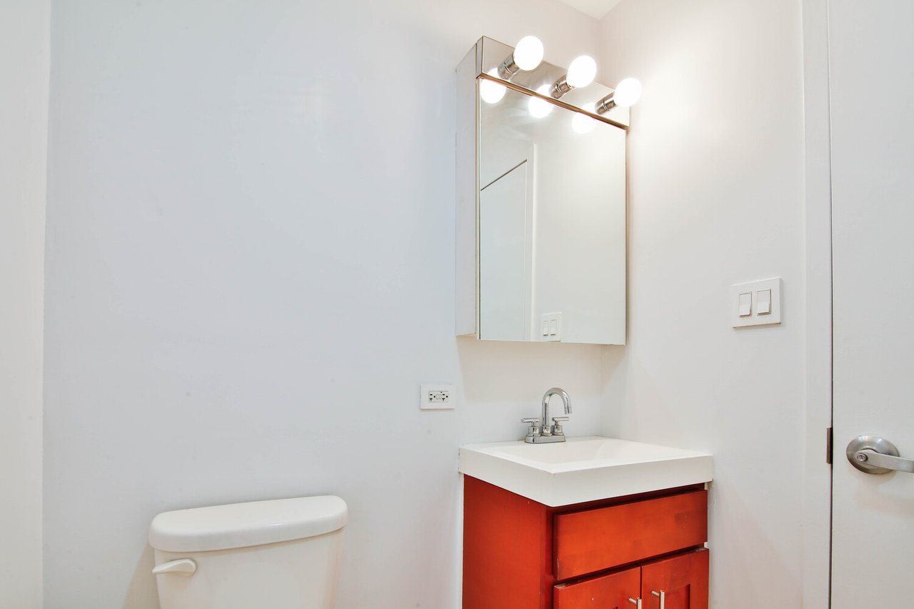 135-141 William Street, Apt 2A