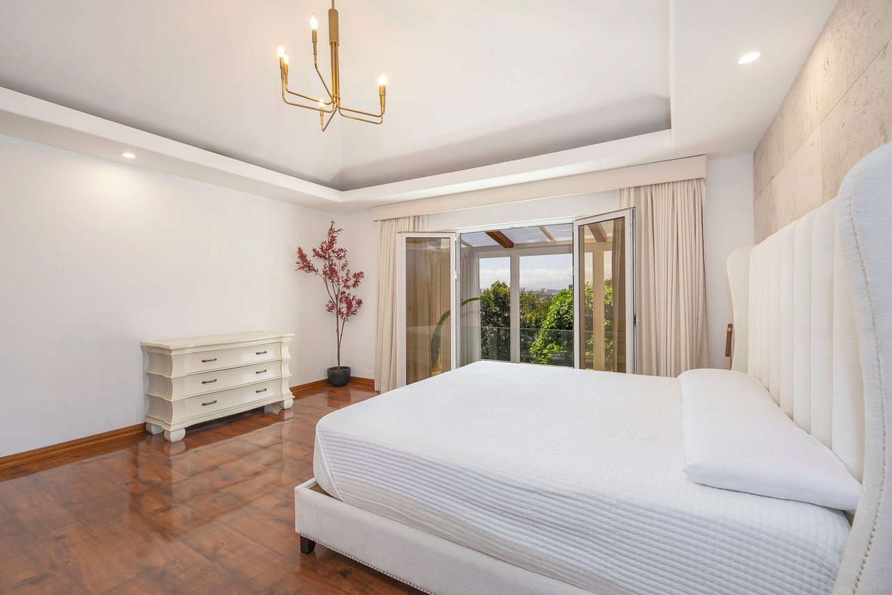 Panoramic Mediterranean Villa, Escazu, San Jose