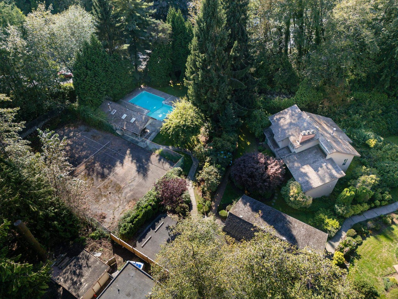 382 Mathers Ave