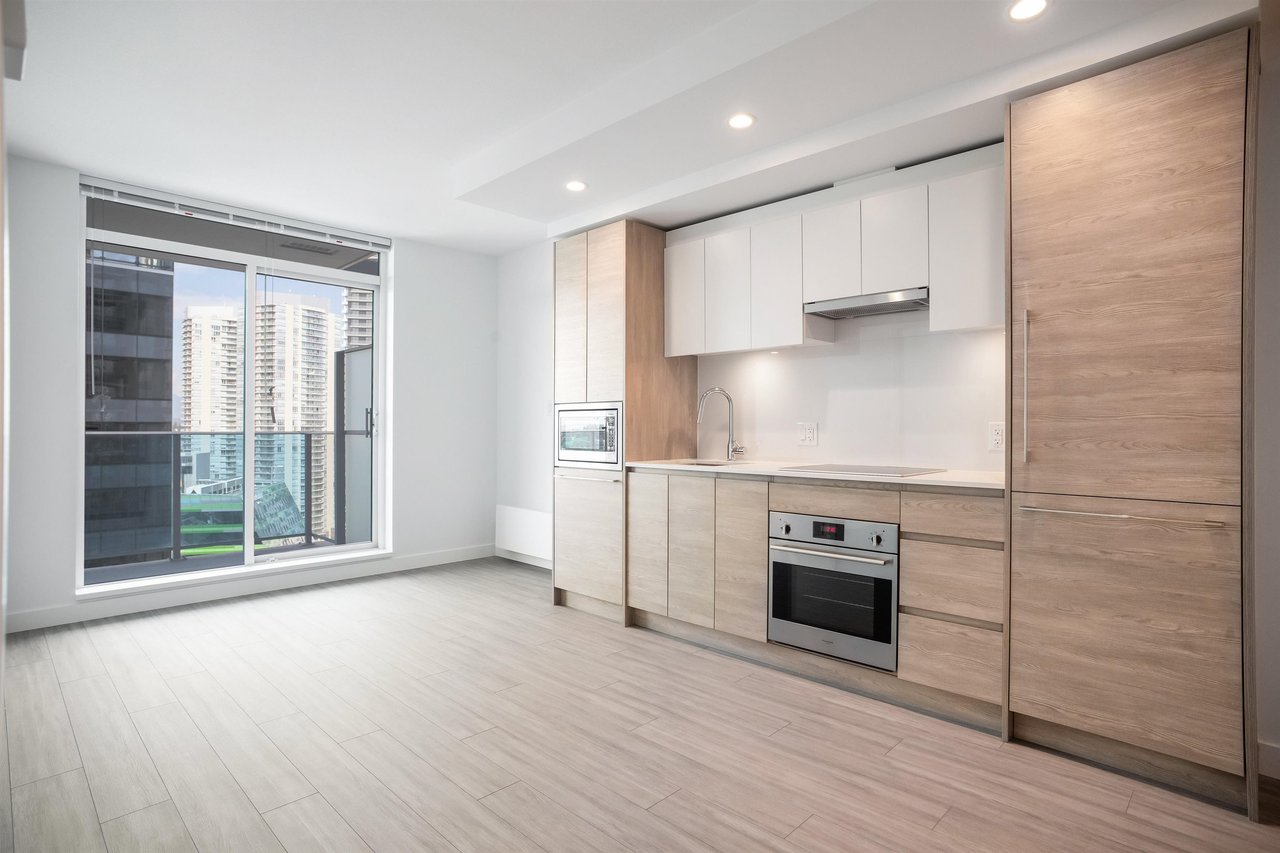 1807-13615 Fraser Hwy