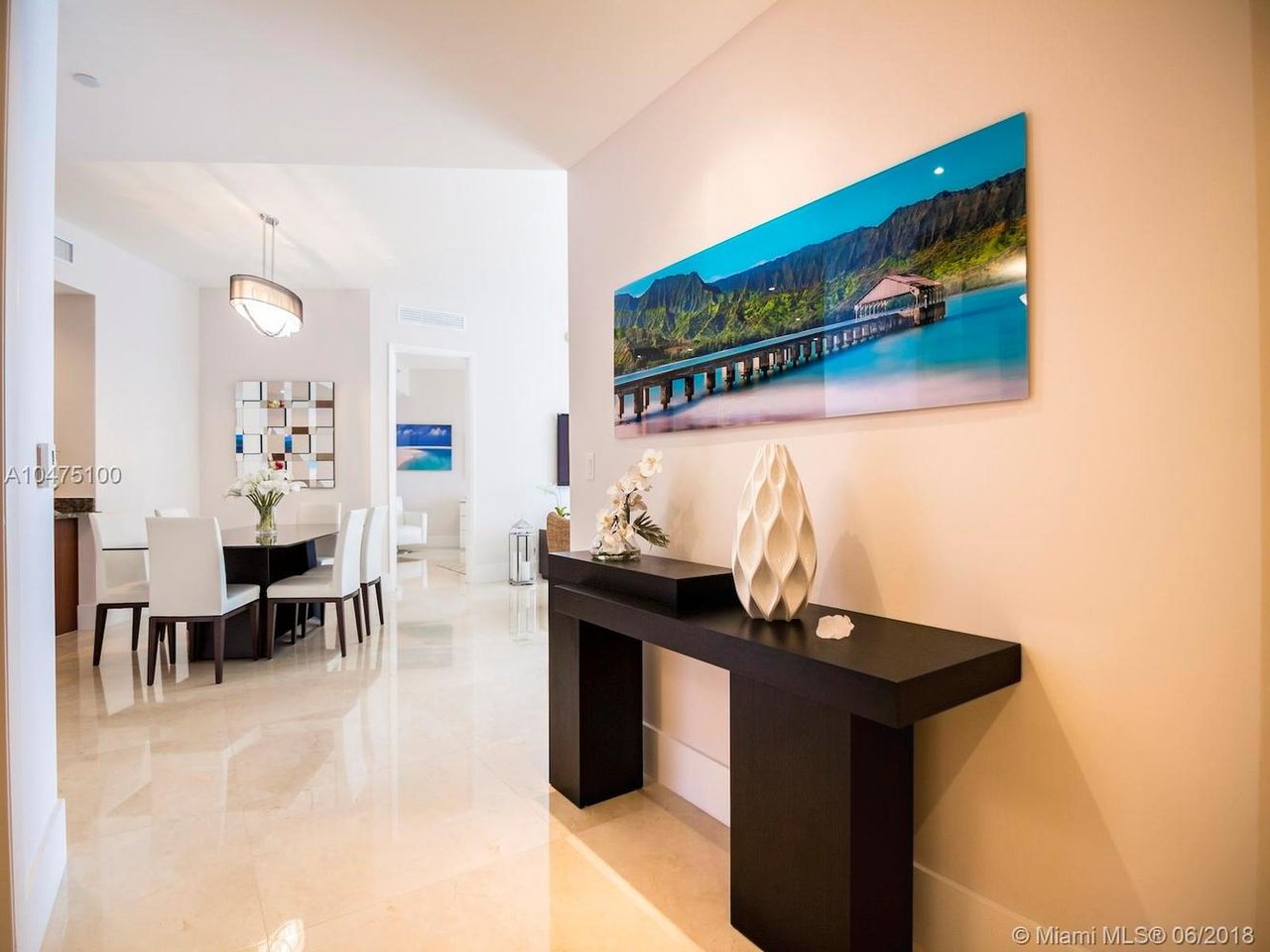 15811 Collins Ave, #1007