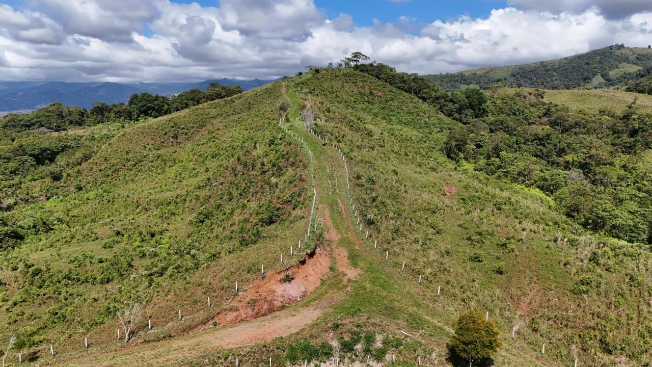 River and Waterfall Ranch, Perez Zeledon, San Jose