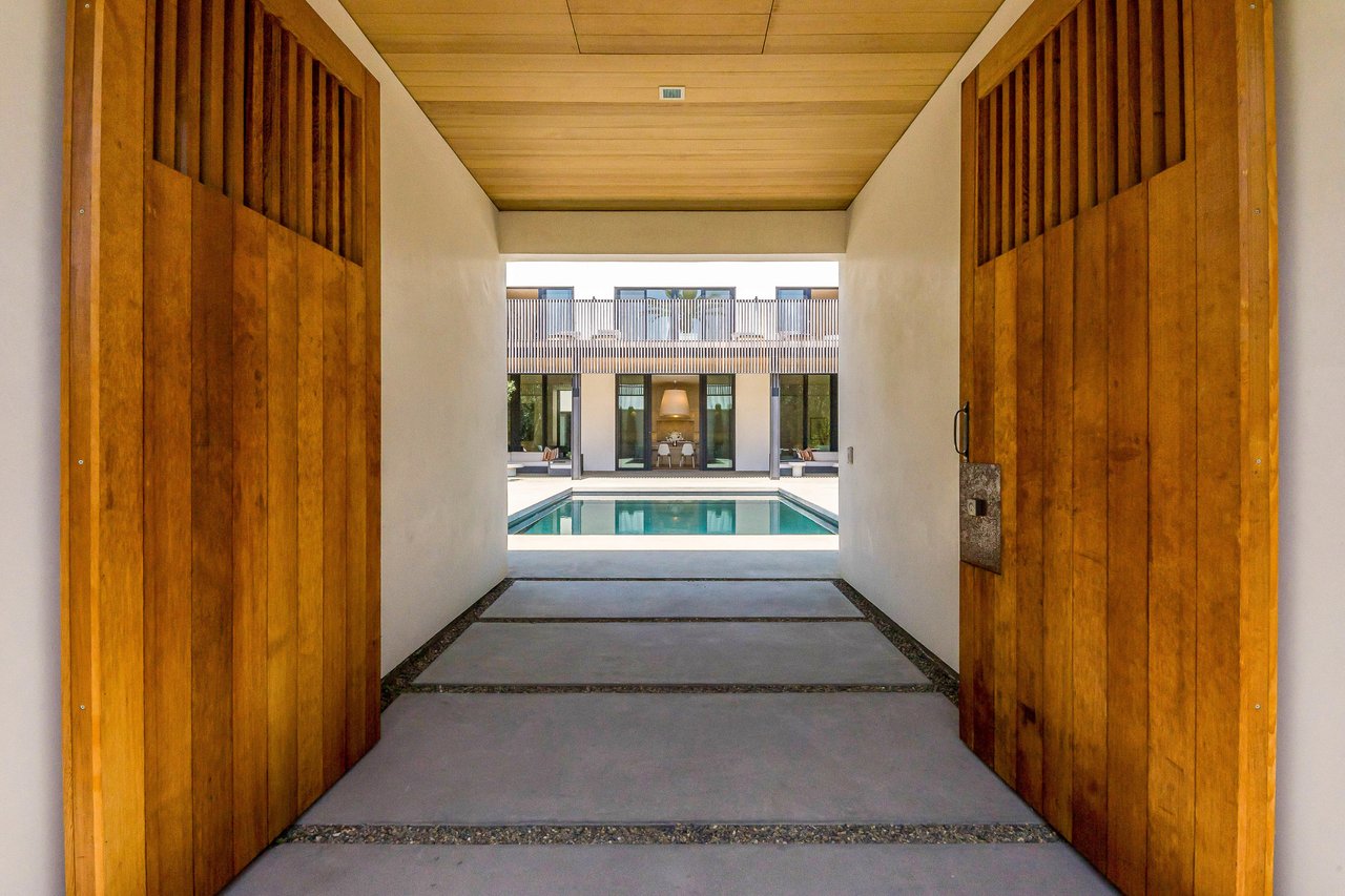 Modernist Oasis in St. Helena - SOLD