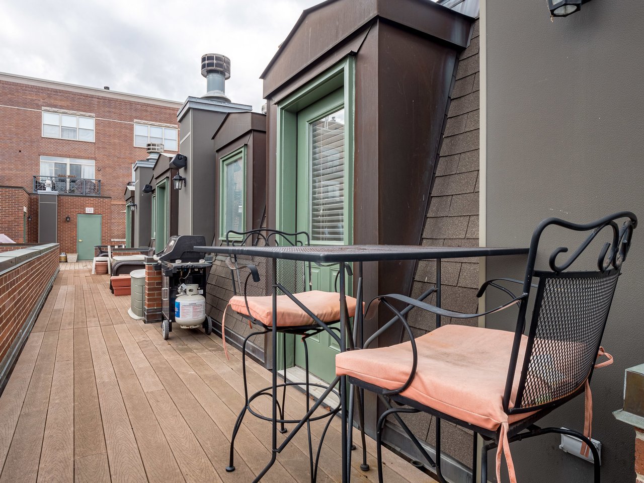 1351 W Altgeld Street # 3F