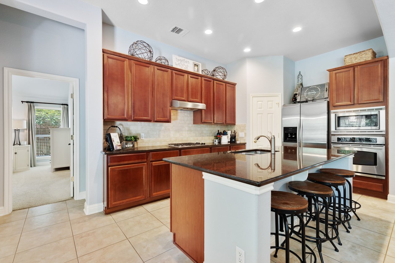 1204 Andrew CV