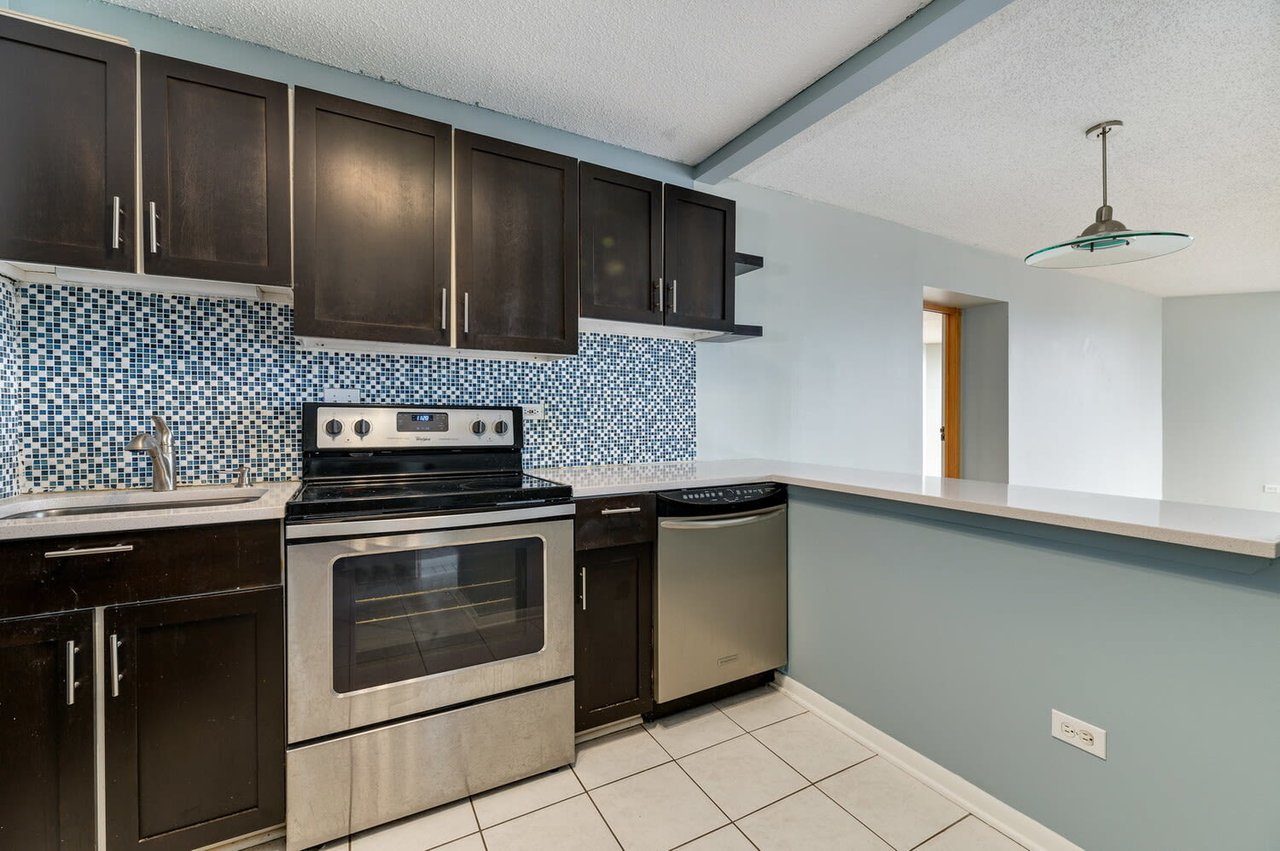 111 W Maple Street # 2403