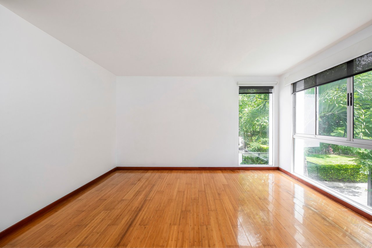 Contemporary Terrace Townhouse, Santa Ana, San Jose