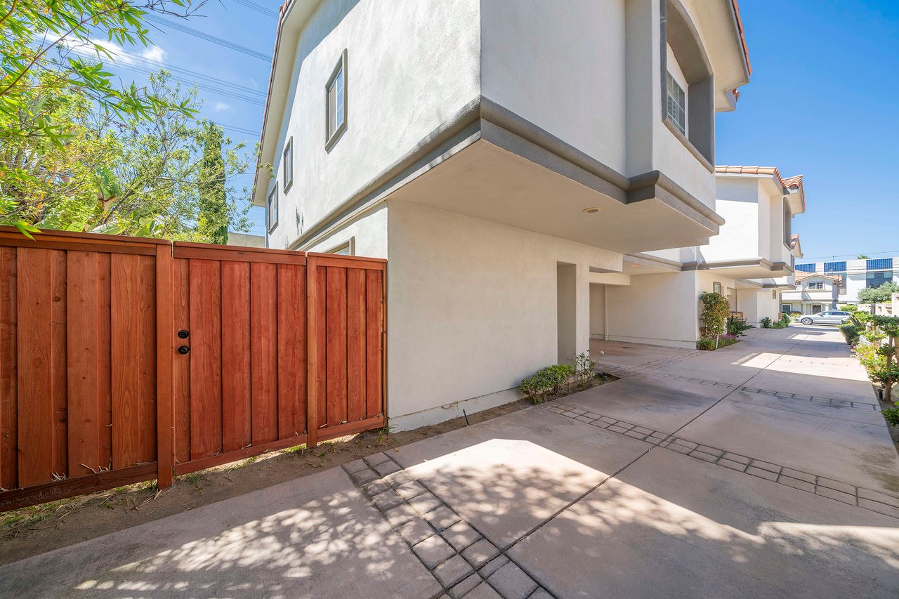 2512 Vanderbilt Lane, #C