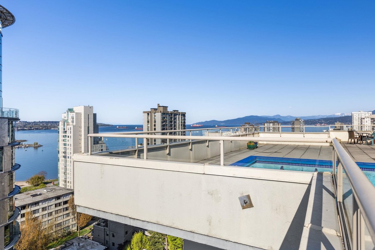 403-1250 Burnaby St
