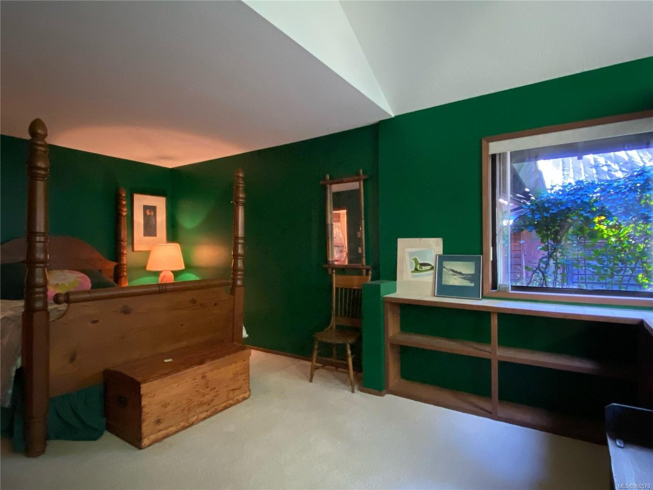 221 Wilkie Wy