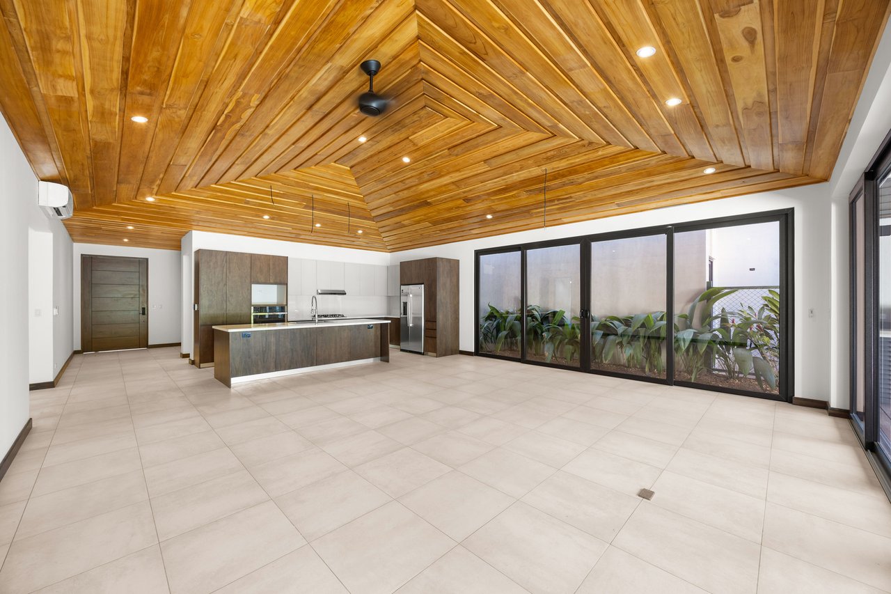 Tropical Eco Community Home, Tamarindo, Guanacaste