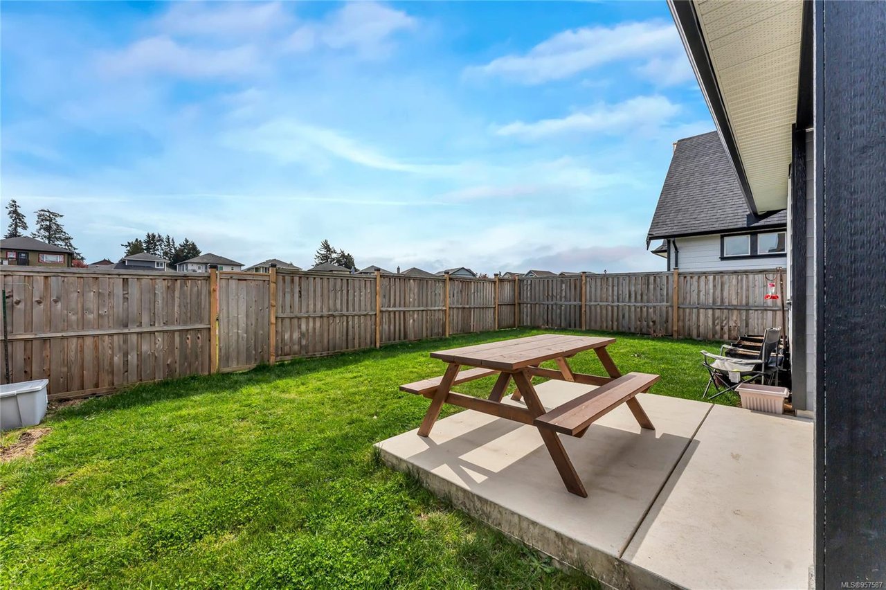 6557 Noblewood Pl