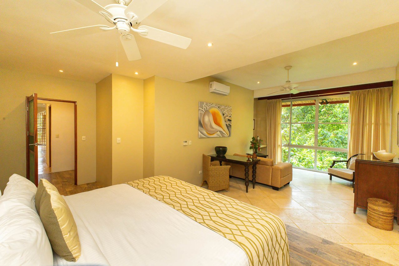 Luxury Mountain and Ocean View Villa, Manuel Antonio, Puntarenas