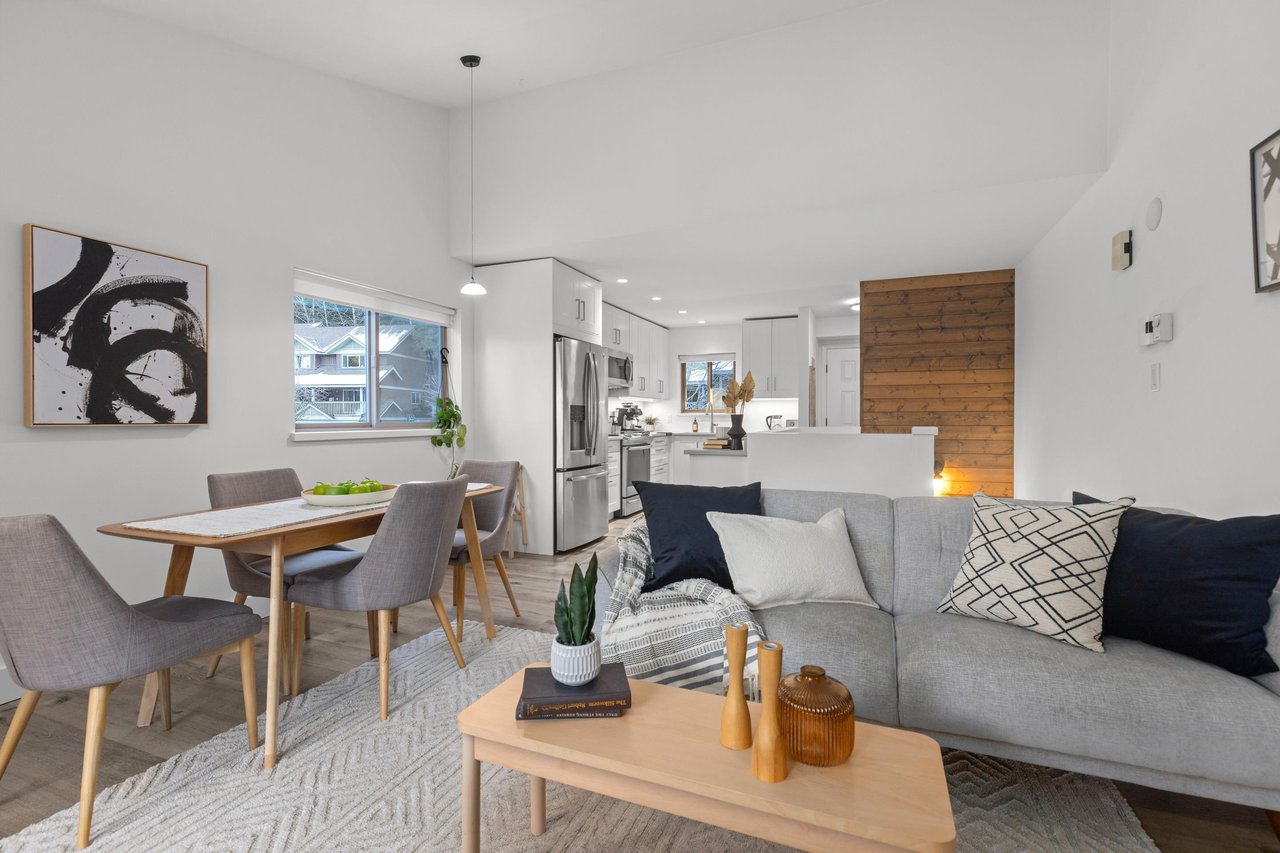 25-3102 Panorama Ridge