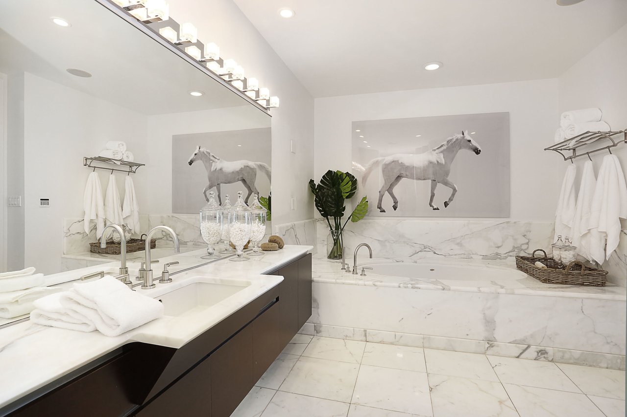 2627 S Bayshore Drive, #2301