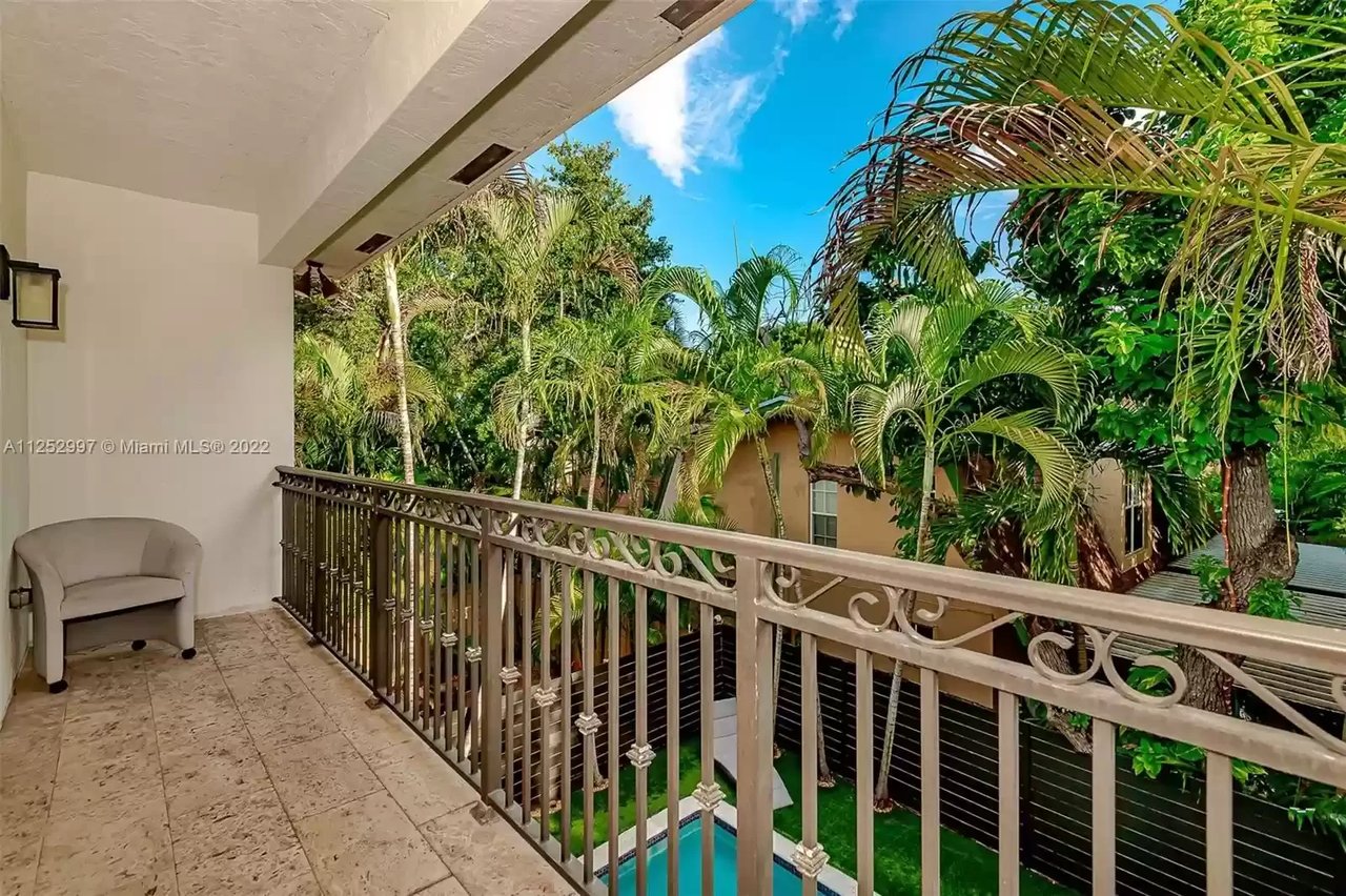 2929 Day Avenue