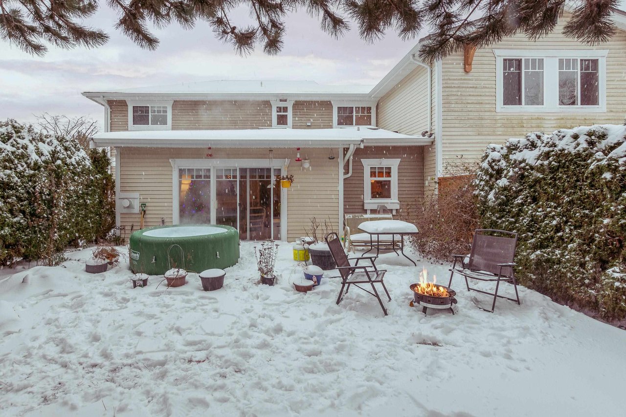 69-1821 Willow Cres