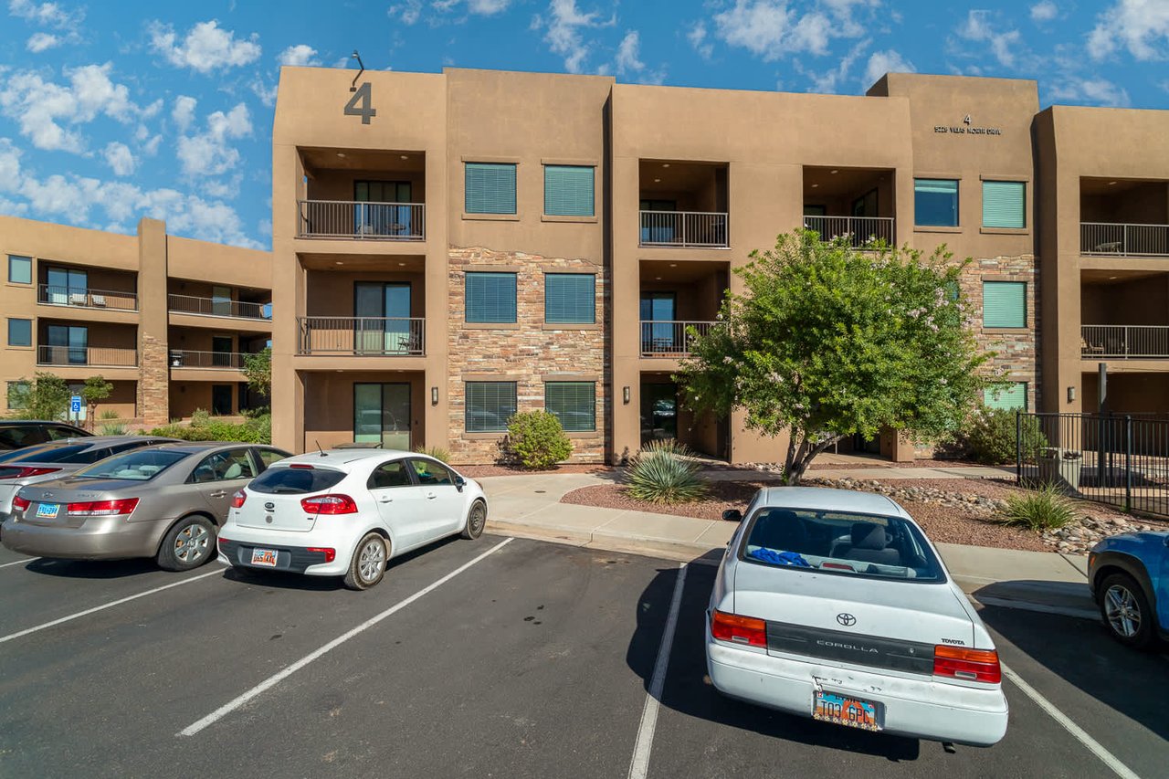 5228 N Villas Dr #4-102