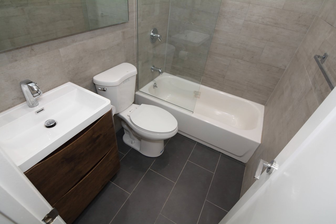 171 Adelphi St, #2