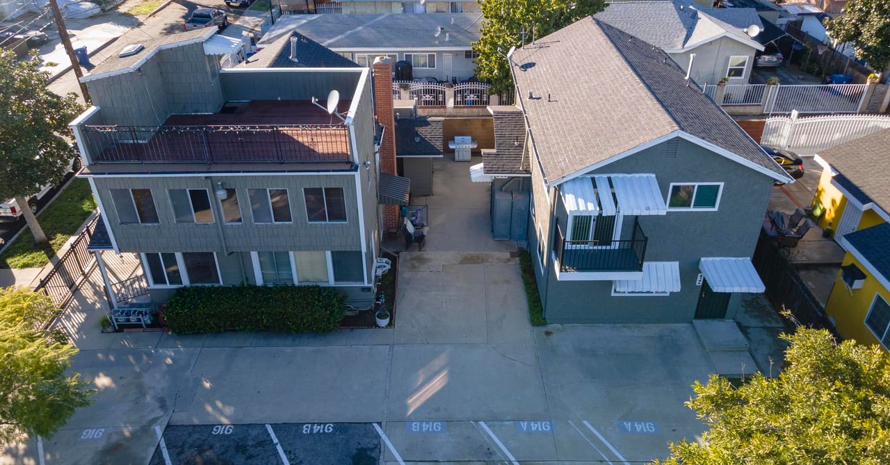 916 W Oliver Street