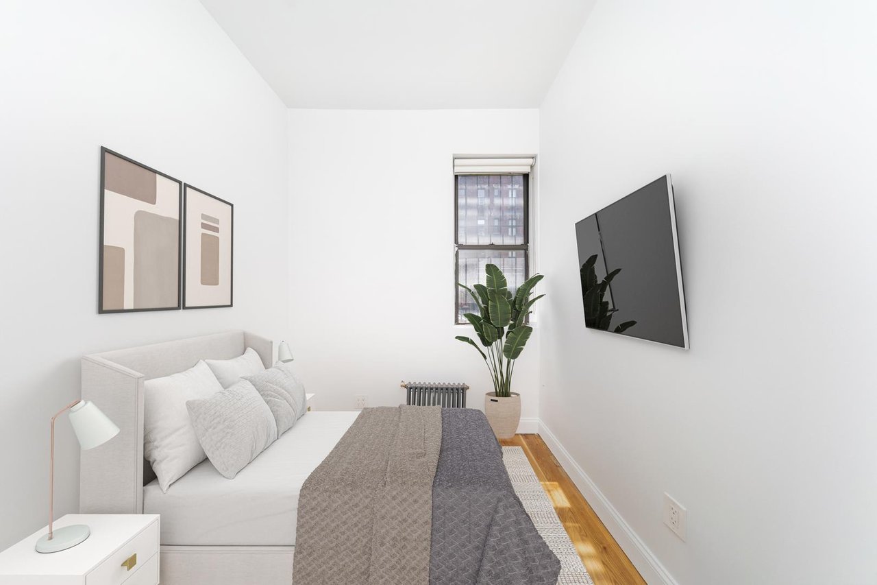 45 Carmine Street, Apt 3-C