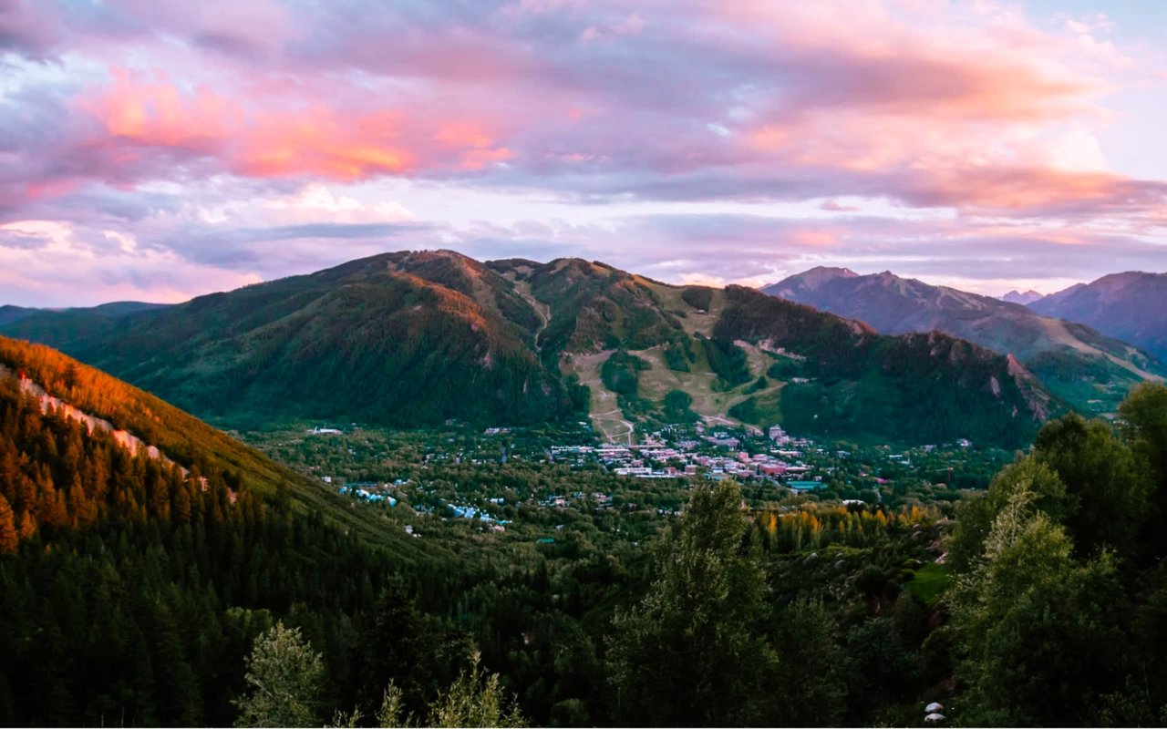 The Aspen Advantage: What Sets It Apart from Vail