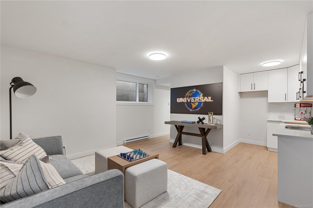 482 Grafton St, Esquimalt