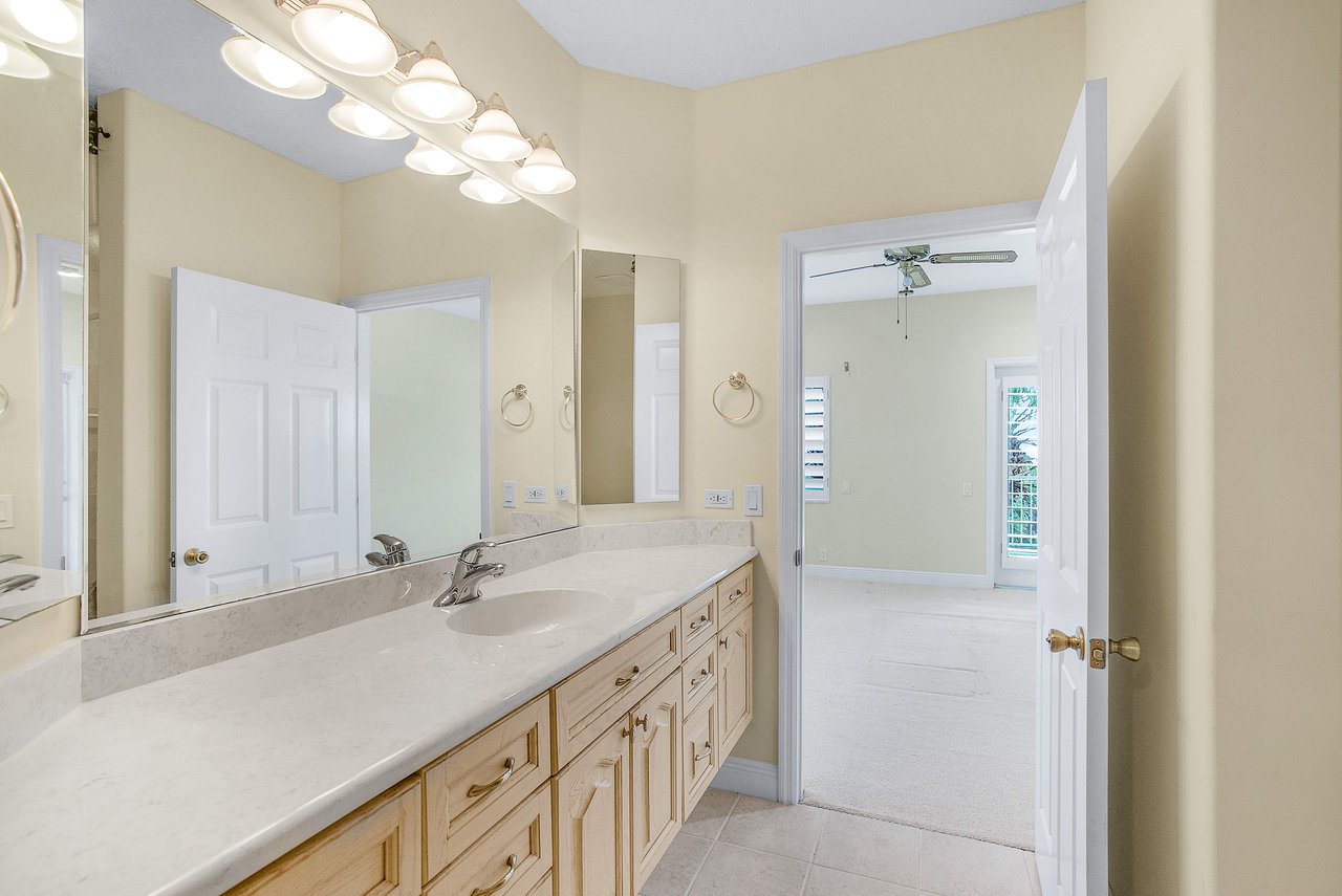 6 Riviera Place, Palm Coast, Florida 32137