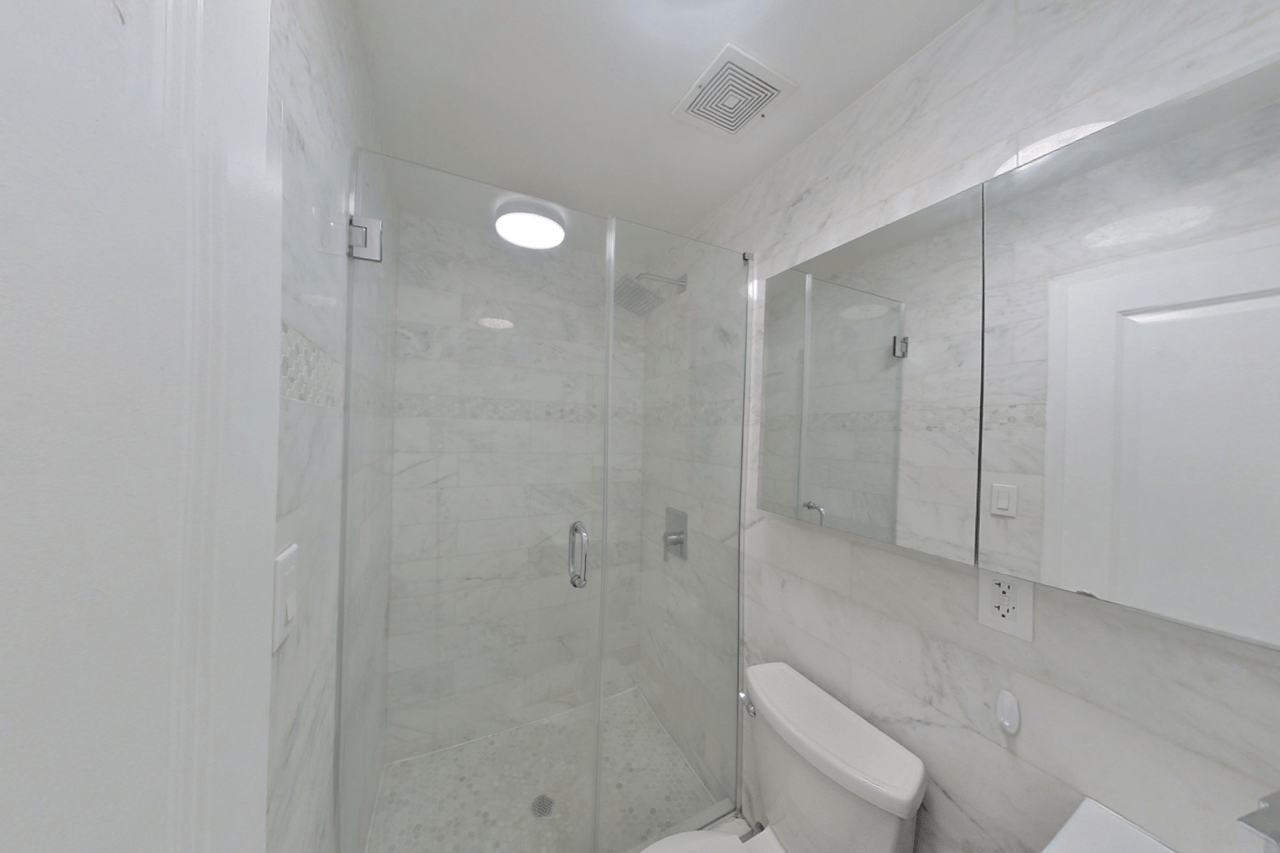 117 Elizabeth Street, Apt B