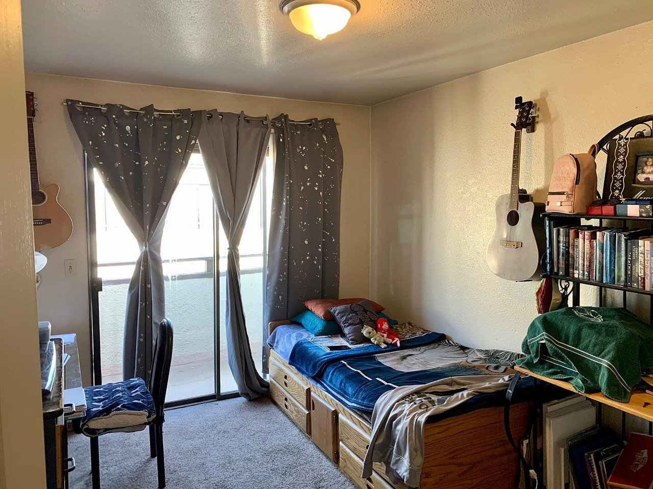 201 Rio Vista Dr APT 4