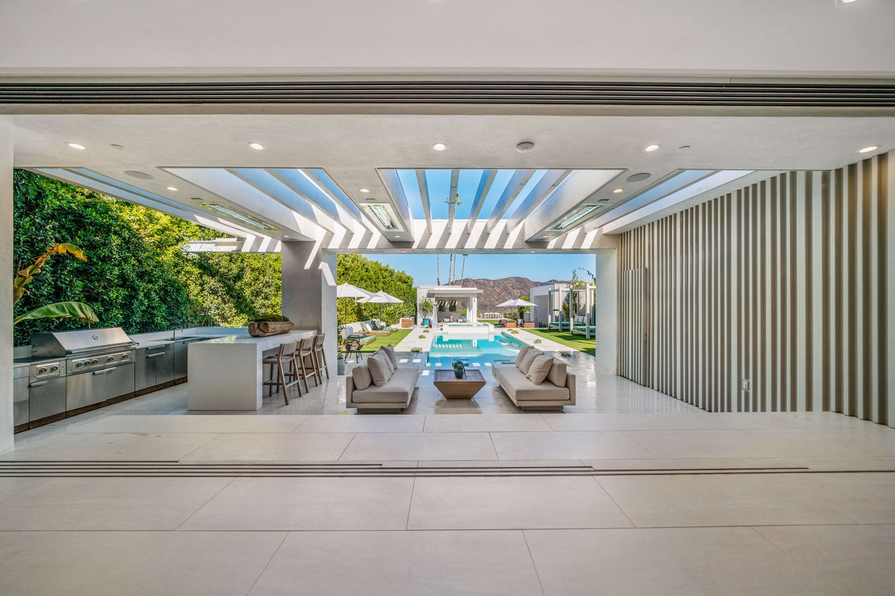 The Apex HH | 7115 Macapa Drive