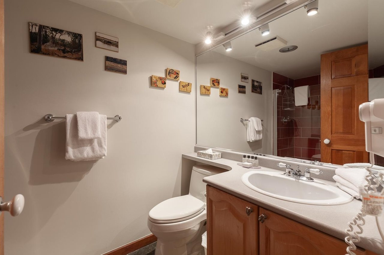 18-4636 Blackcomb Wy