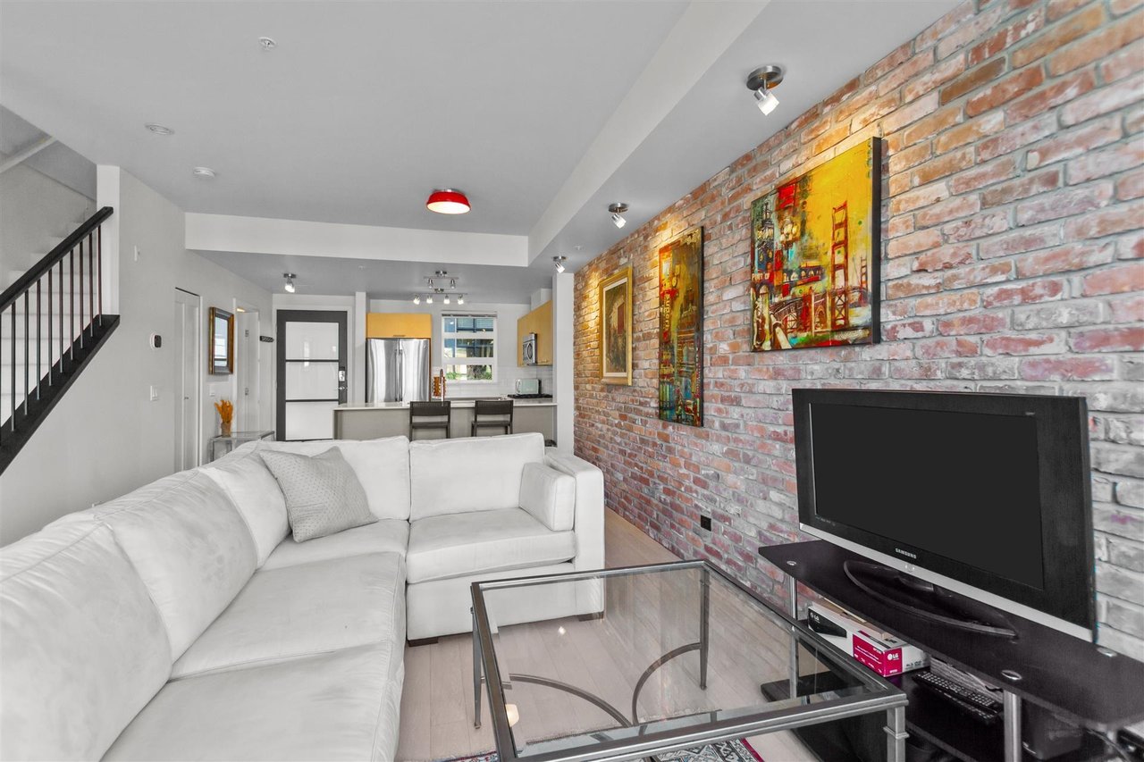 322-95 Moody Street, Port Moody