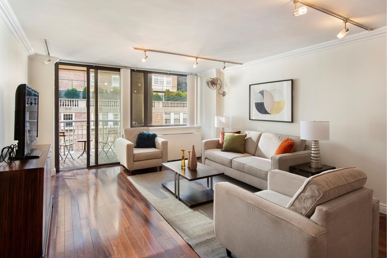 224 E 52nd St Unit 10