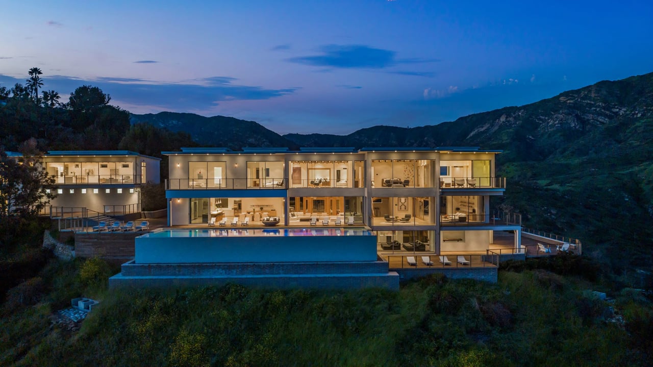 23800 Malibu Crest