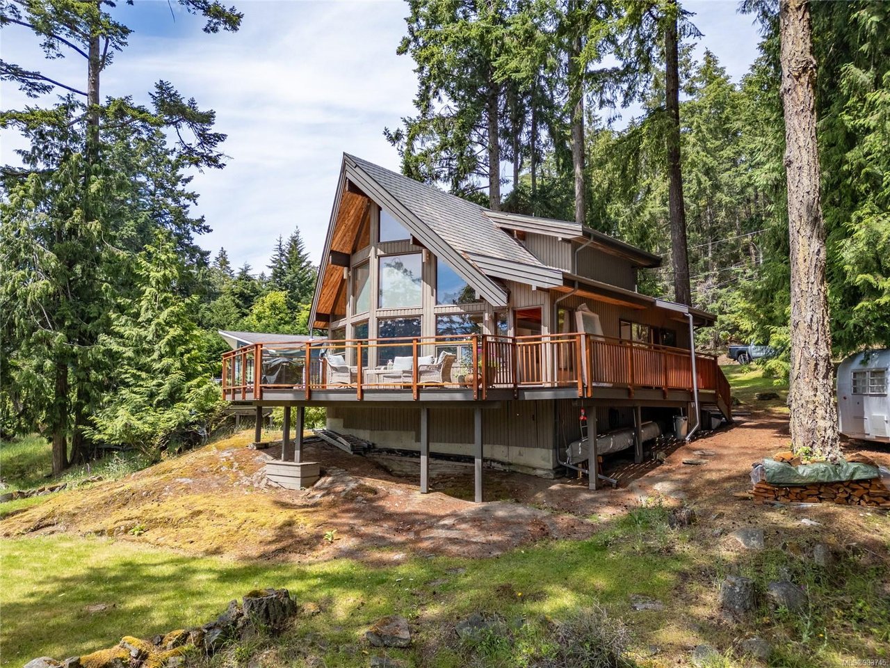 2637 Shoal Rd, Pender Island