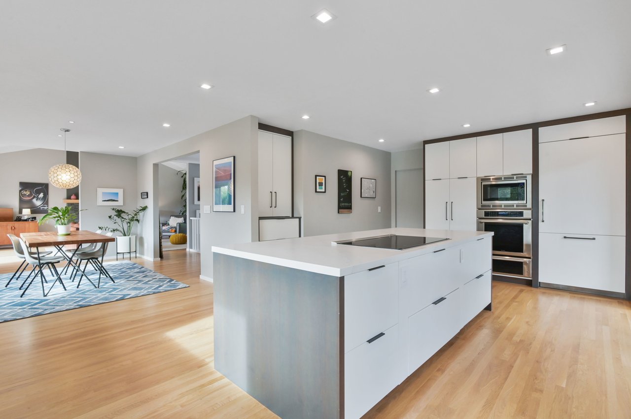 33 Bonnie Brae Dr