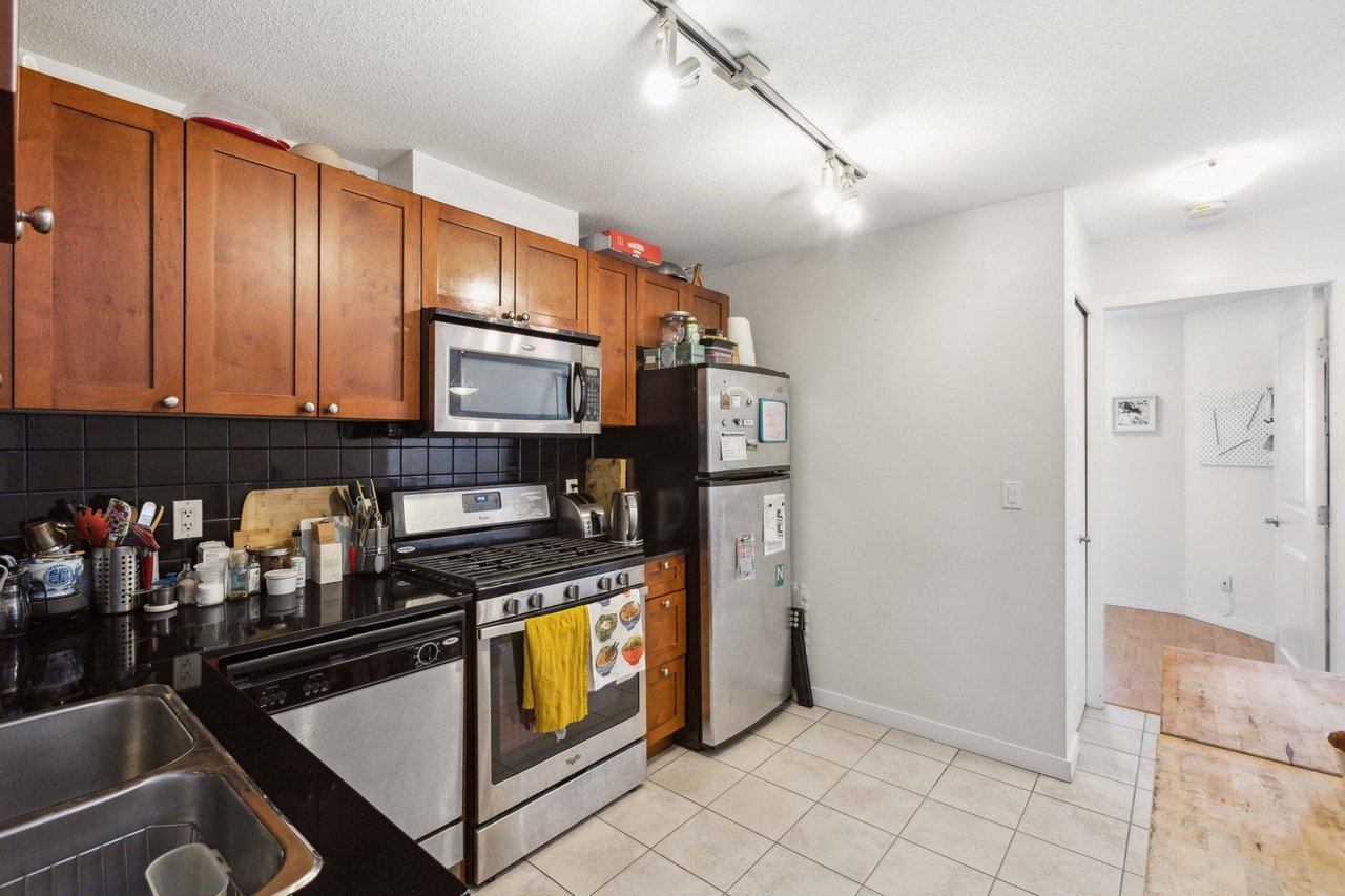 407-2636 E Hastings St