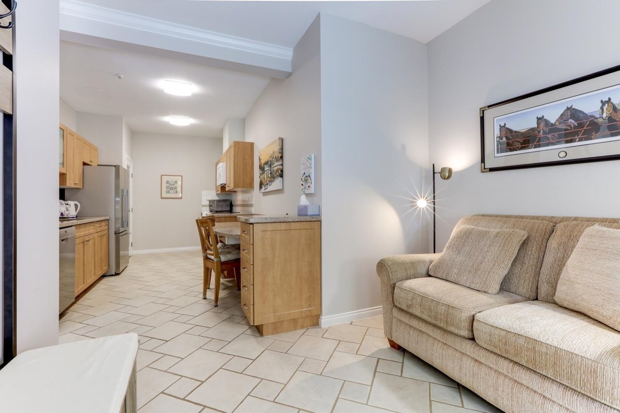 133-3098 Guildford Wy