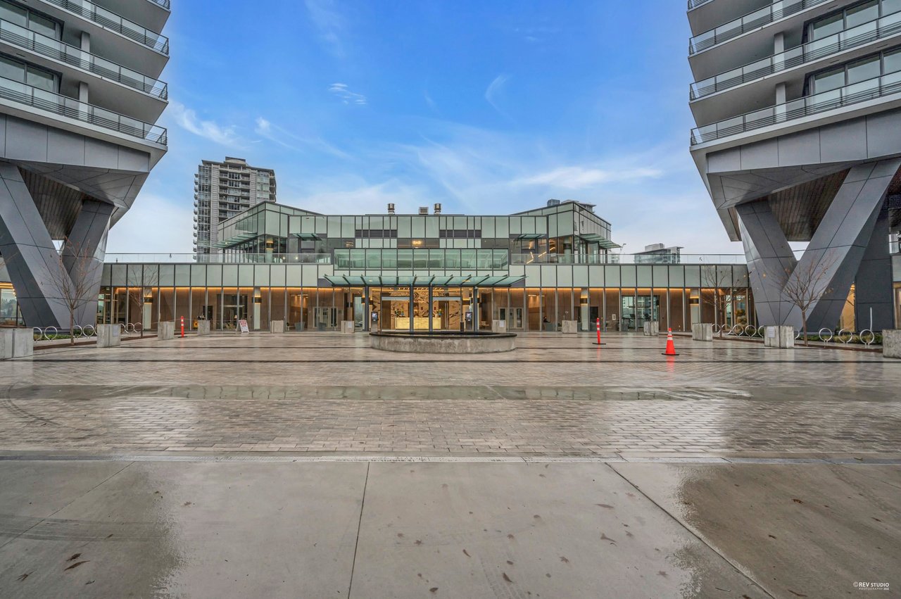 711-4730 Lougheed Hwy