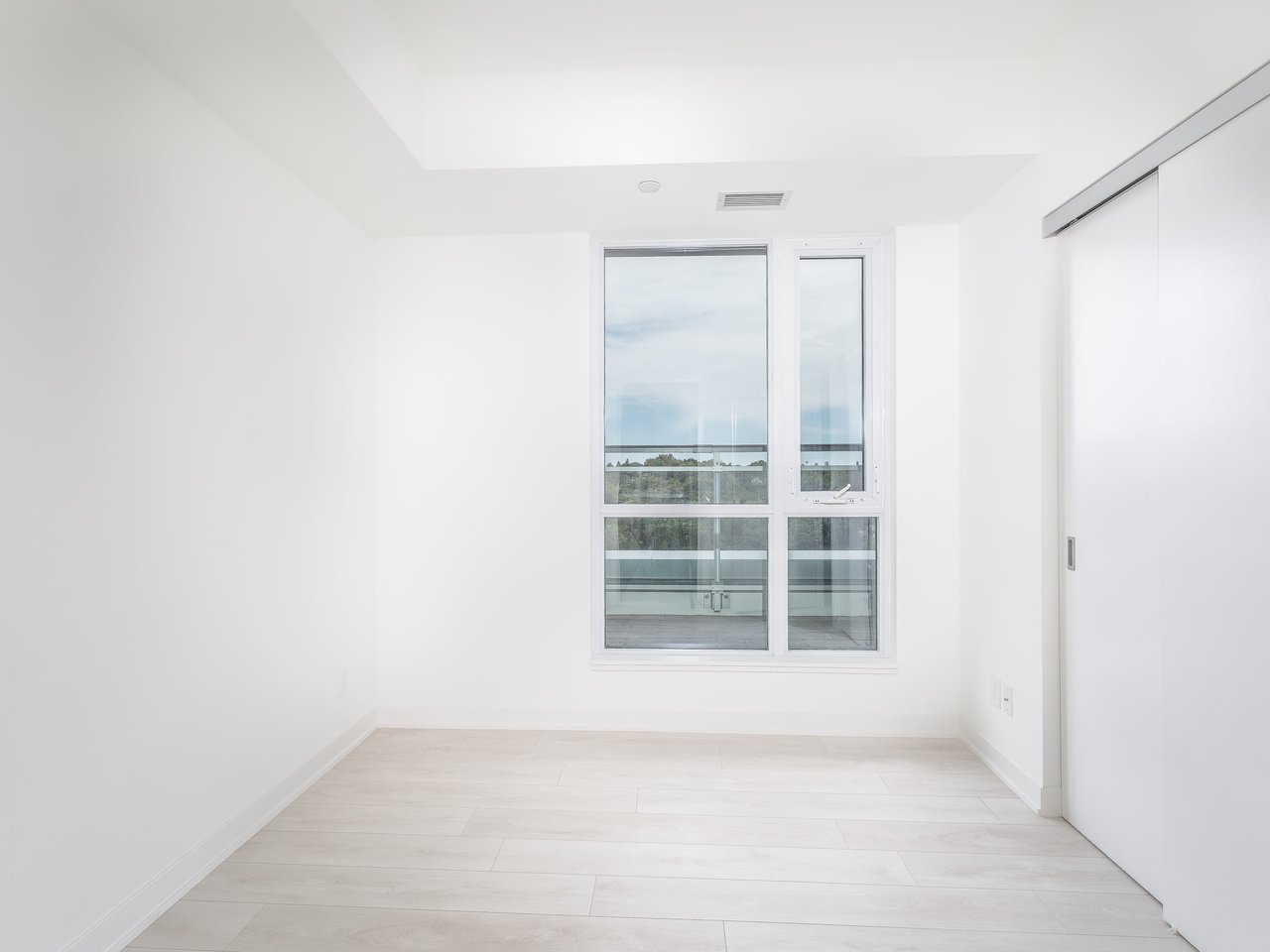 SOUTH HILL TERRACE SUITE
