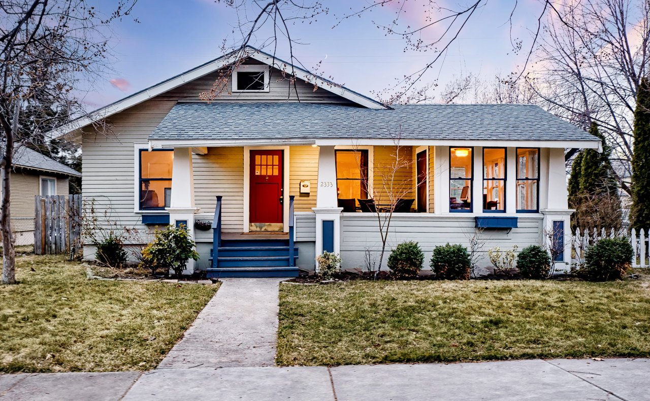 2333 W Ellis Ave