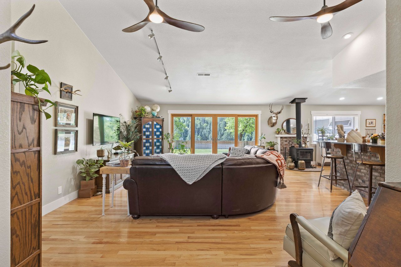 501 Shell Ln, Placerville